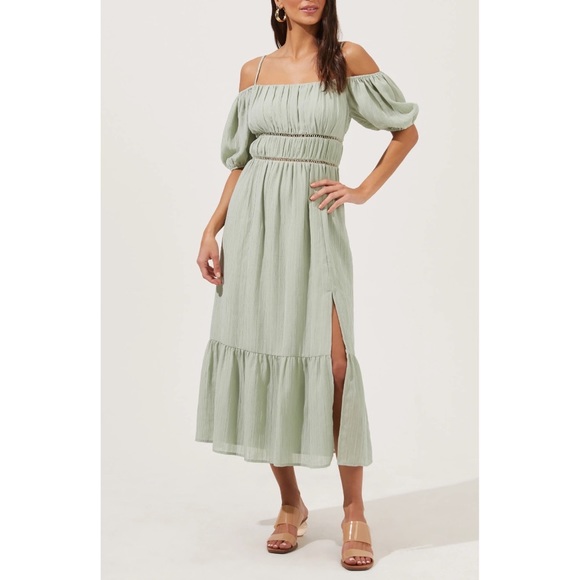 Astr Dresses & Skirts - ASTR Off-the-shoulder Puff Sleeve Maxi Dress In Sage